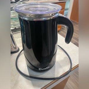 Dualit hot-cold milk frother
